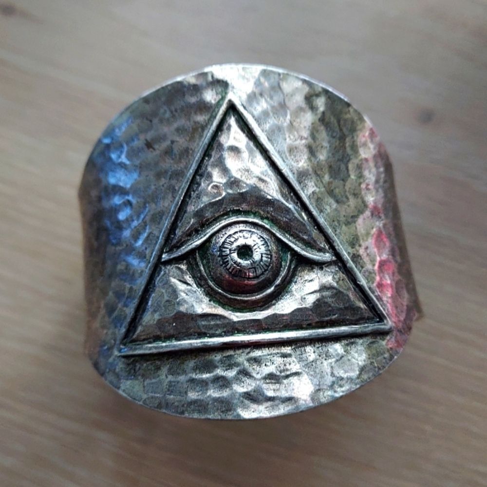 Low Luv by Erin Wasson All Seeing Eye Hammered Silver Plated Cuff Bracelet